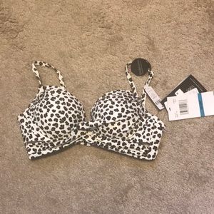 Soma Leopard print bikini top 🐆 👙